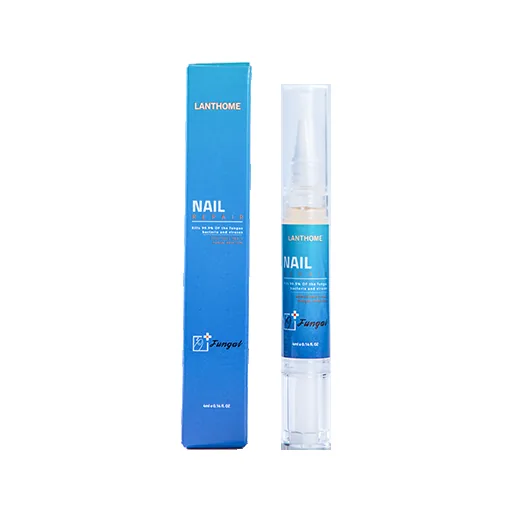 Un stylo sérum Kurineru avec son étui